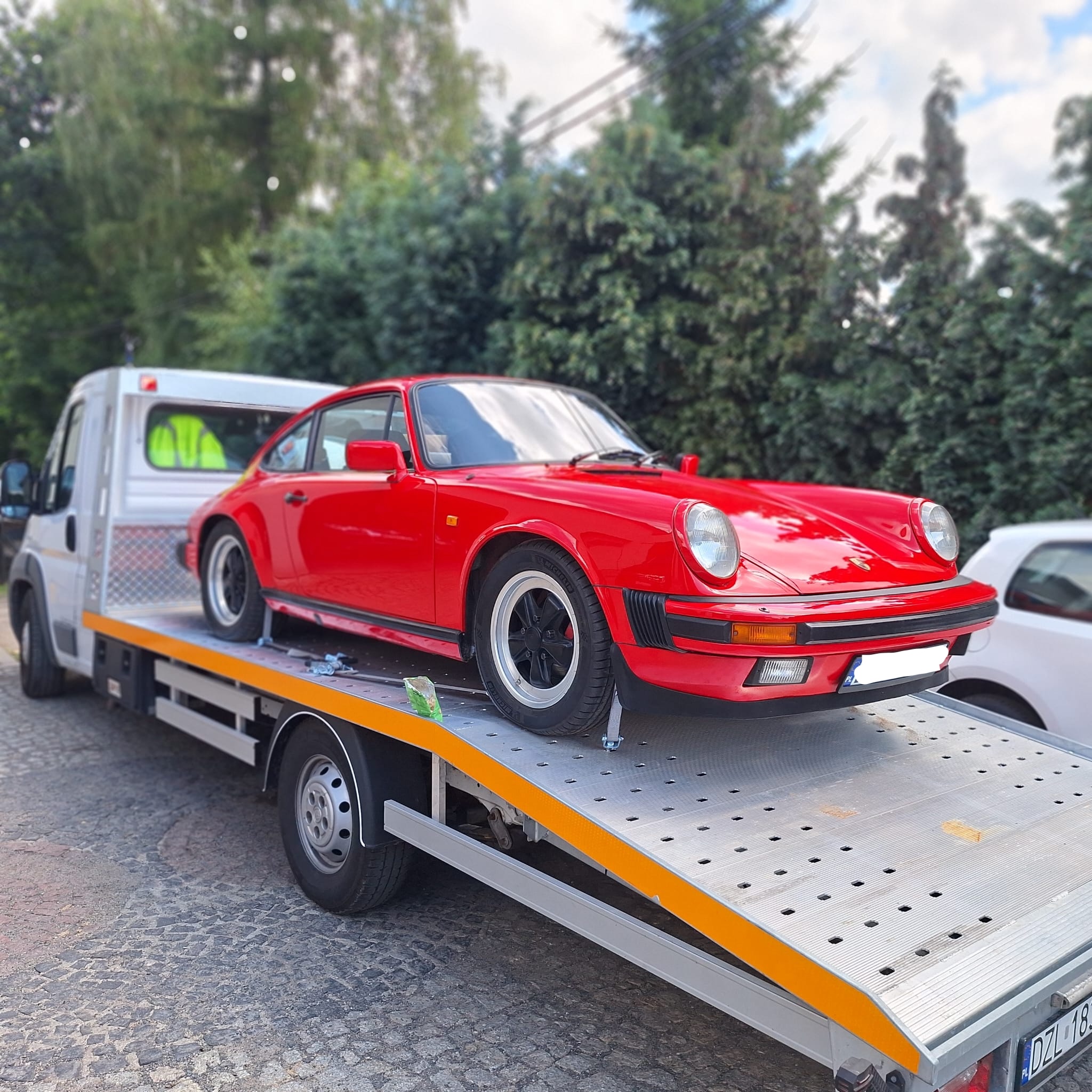 holowanie transport pomoc drogowa